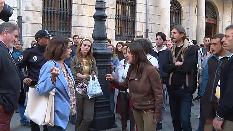 Los vecinos del edificio derrumbado de Teruel plantean acciones legales contra el Ayuntamiento