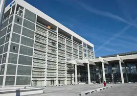 Una «reacción química accidental» obliga a desalojar tres áreas del Hospital de Burgos