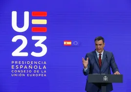 Sánchez elude contestar si consensuará con Feijóo la presidencia española de la UE en su presentación