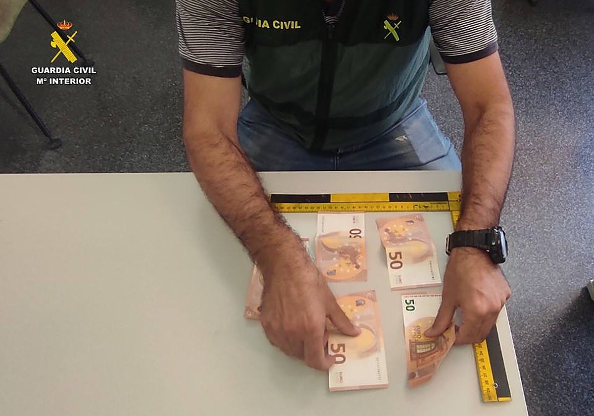 Imagen de los billetes falsos incautados por la Guardia Civil