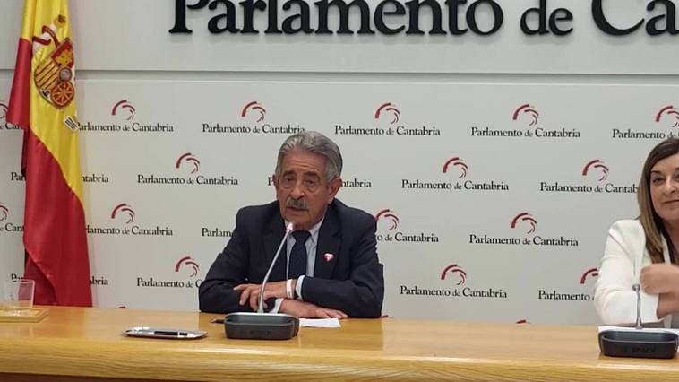 PP y PRC firman el acuerdo de investidura de Buruaga en Cantabria