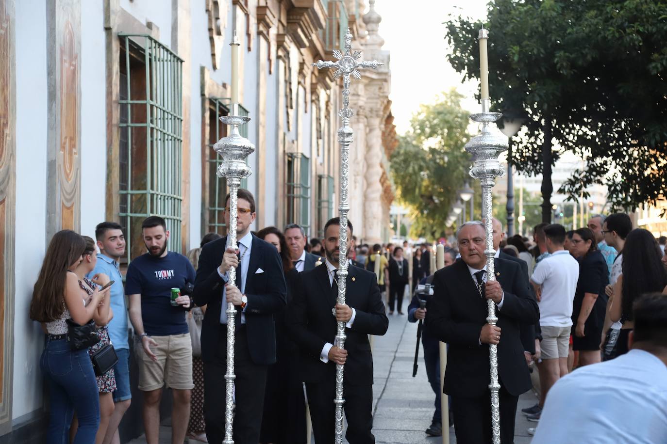 La procesión de la Virgen de la Quinta Angustia en Córdoba, en imágenes