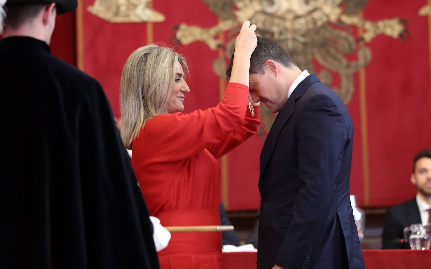 La toma de posesión de Carlos Velázquez como alcalde de Toledo, en imágenes