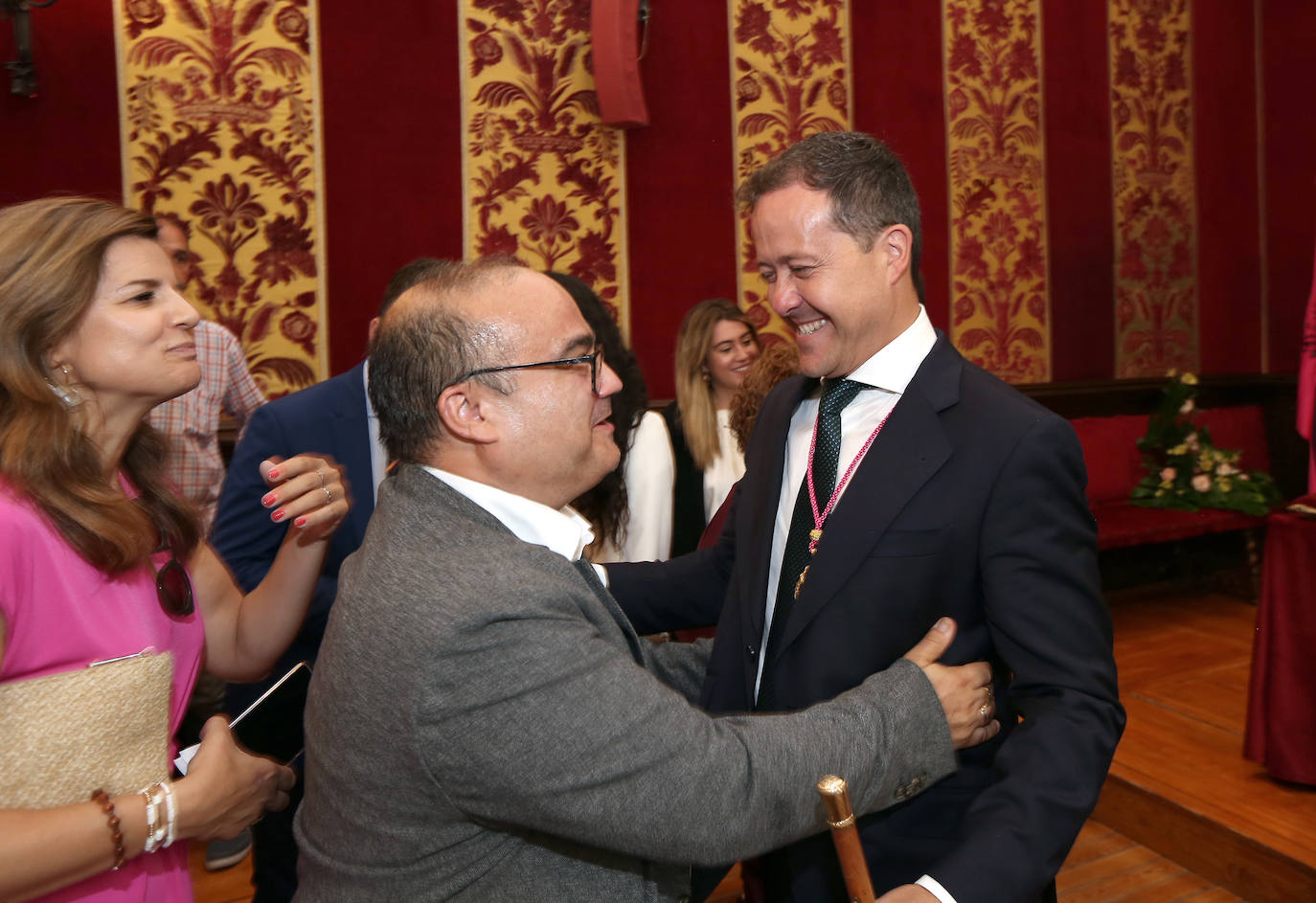 La toma de posesión de Carlos Velázquez como alcalde de Toledo, en imágenes