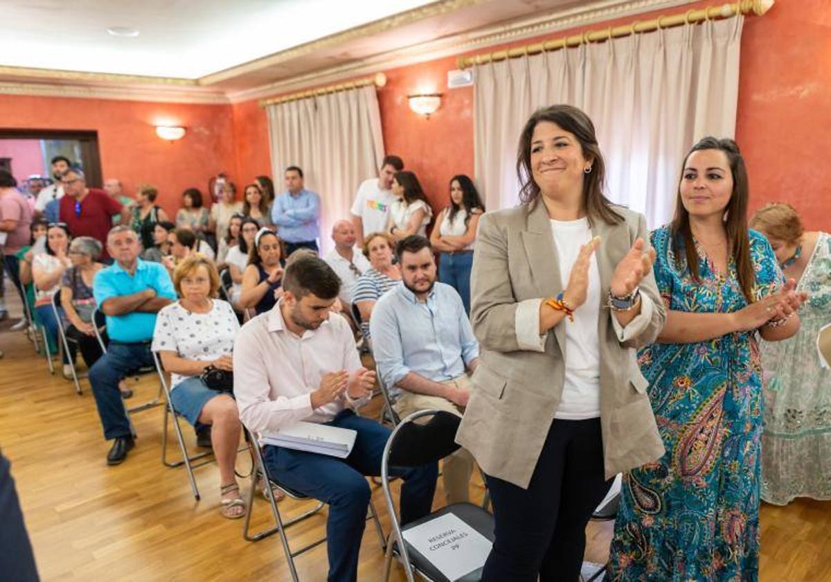 Sesión constitutiva del Ayuntamiento de La Guardia (Toledo) en el que ha sido elegida alcaldesa la candidata del PP, Marta Maroto, tras un acuerdo con Unidas Podemos