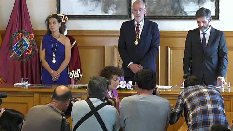 Goretti Sanmartín, del BNG, se convierte en la primera mujer alcaldesa de Santiago