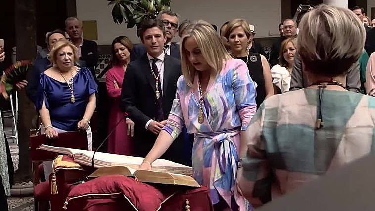 Marifrán Carazo (PP), la primera mujer en acceder a la Alcaldía de Granada