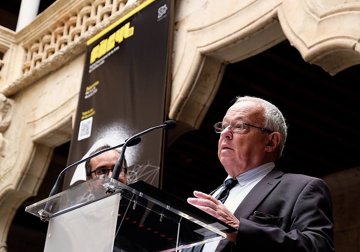 Gonzalo Santonja: «Las cosas de Carmiña tienen que estar en Salamanca»