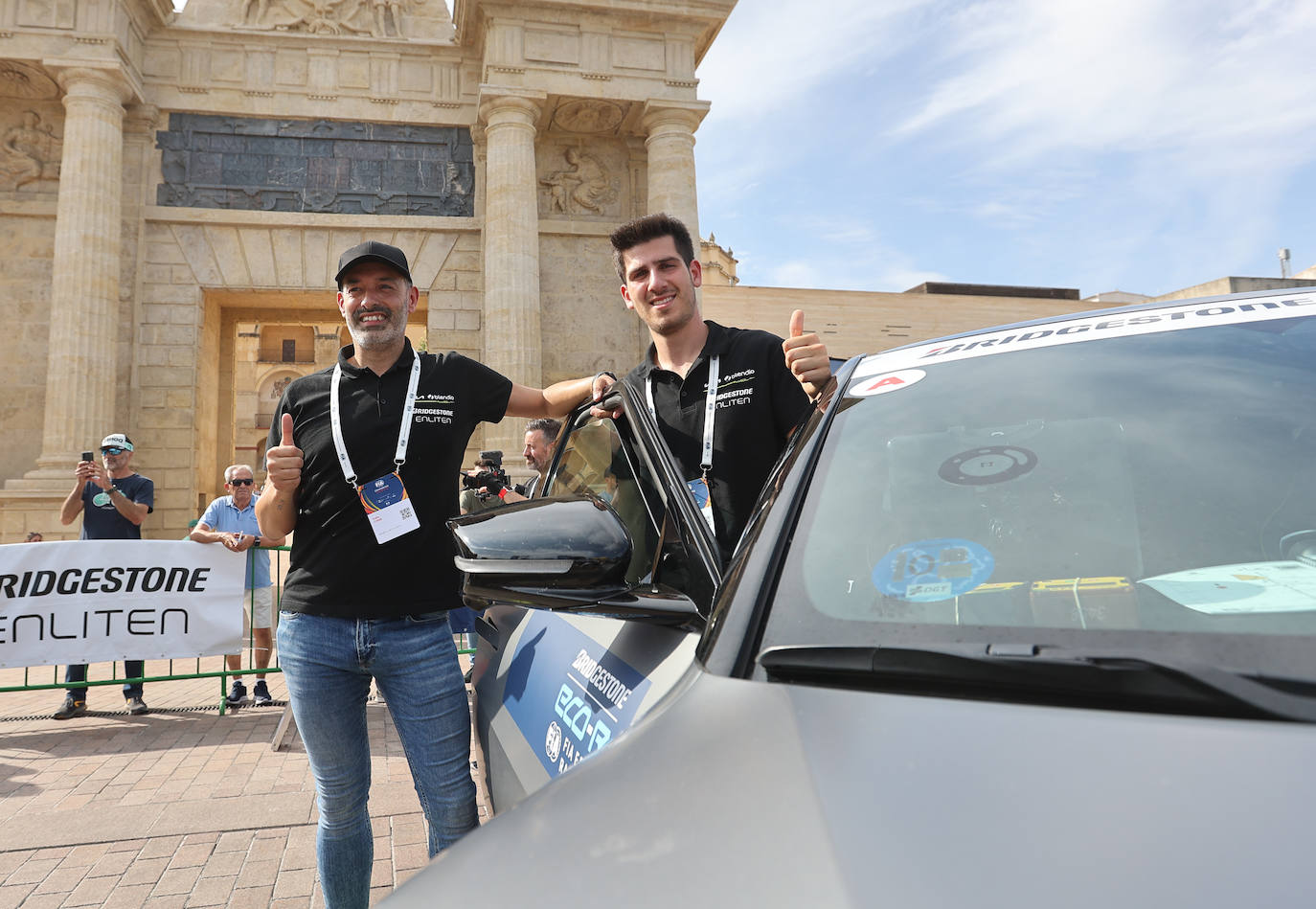 Fotos: La FIA celebra un EcoRally por las calles de Córdoba,