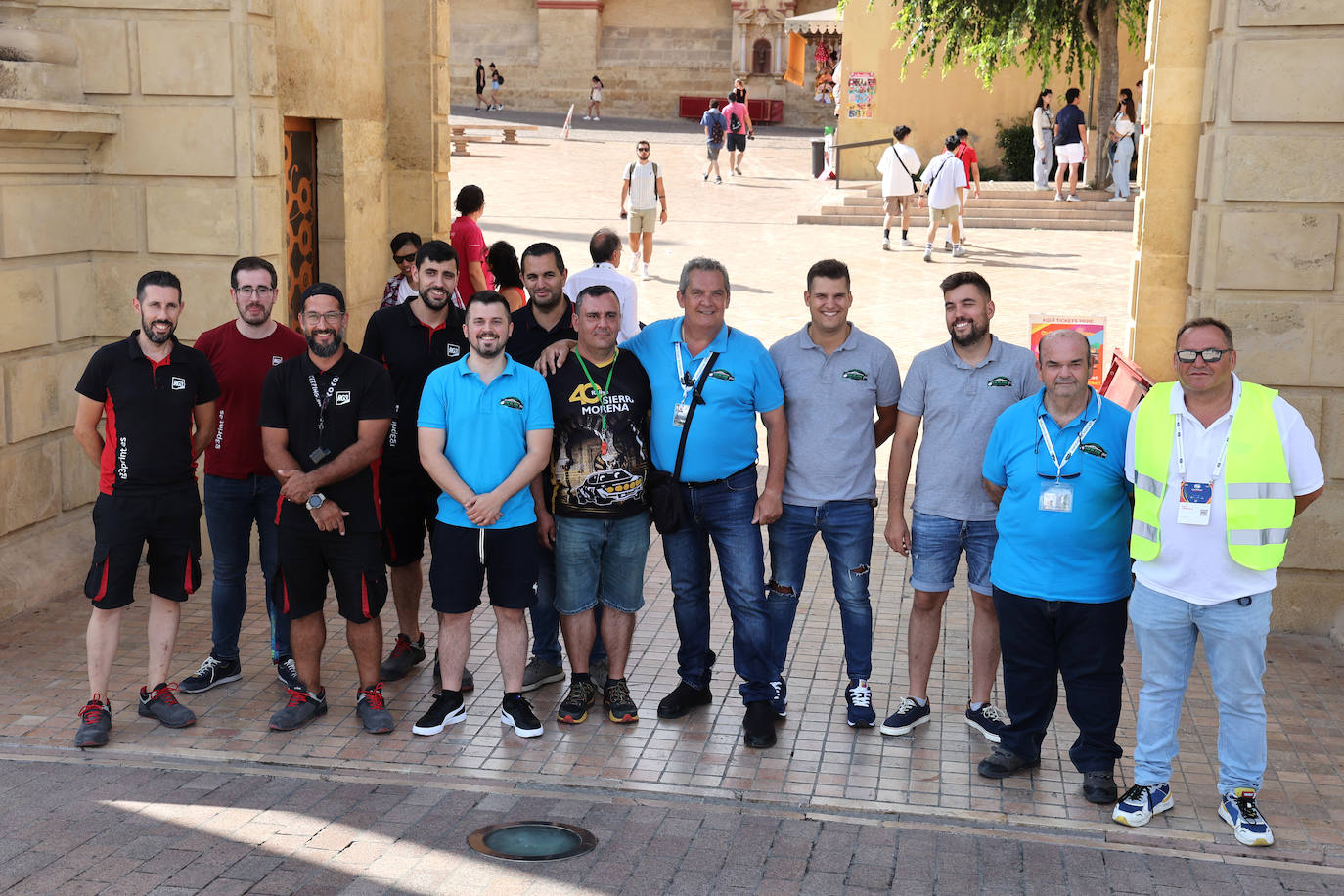 Fotos: La FIA celebra un EcoRally por las calles de Córdoba,