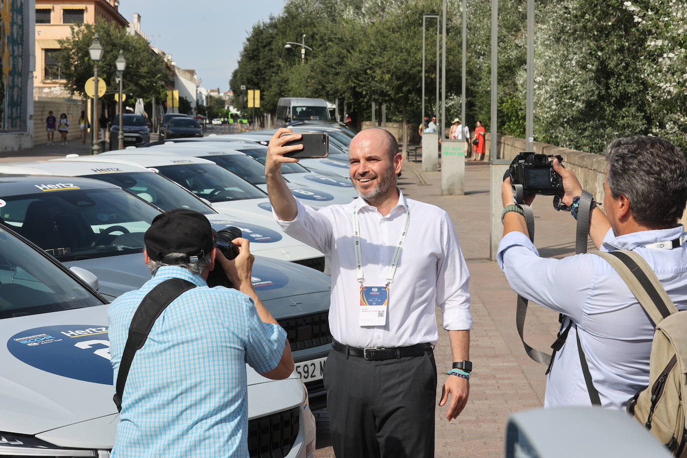 Fotos: La FIA celebra un EcoRally por las calles de Córdoba,