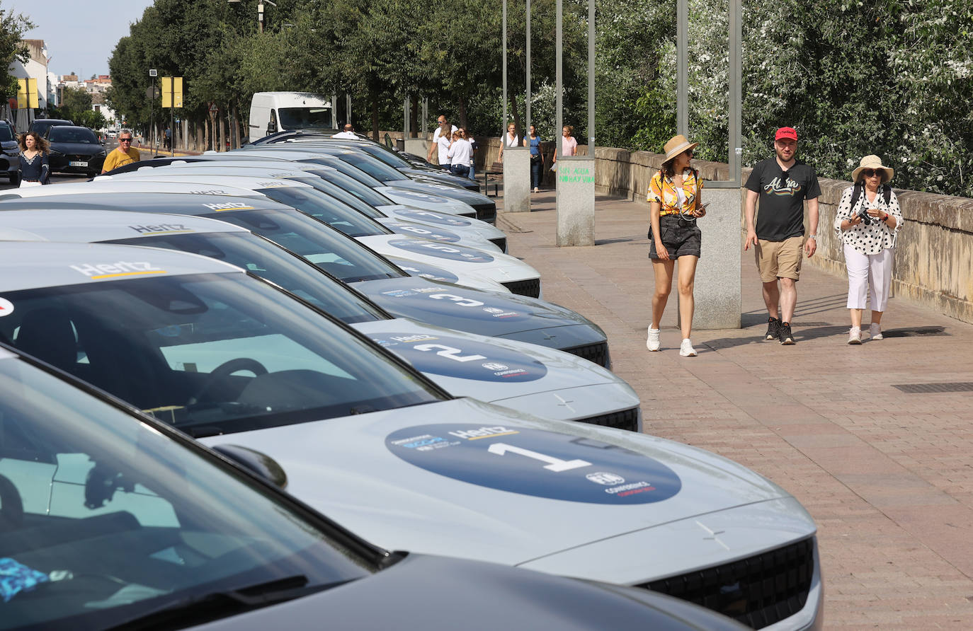 Fotos: La FIA celebra un EcoRally por las calles de Córdoba,