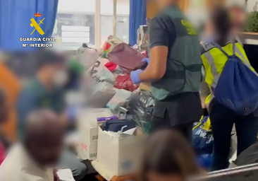 Desarticulada una mafia que vendía documentación falsa a los migrantes para salir de Canarias