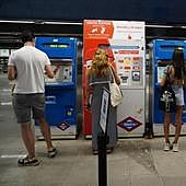 La ampliación del descuento en el abono transporte de Madrid, en el aire: todo lo que se sabe