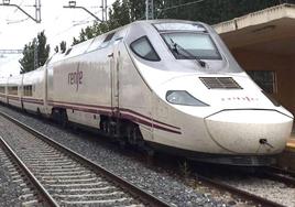 El tren Soria-Torralba se avería a los nueve días de su reapertura con el secretario provincial del PSOE a bordo