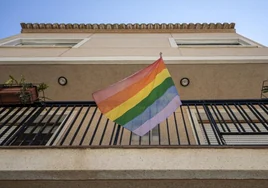 El PSOE insta a todos los ayuntamientos valencianos a que coloquen pancartas LGTBI en sus fachadas