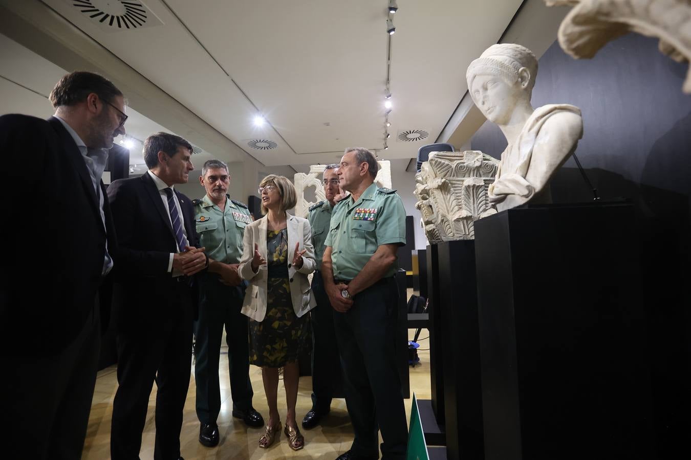 Fotos: Las decenas de piezas arqueológicas intervenidas por la Guardia Civil en Córdoba