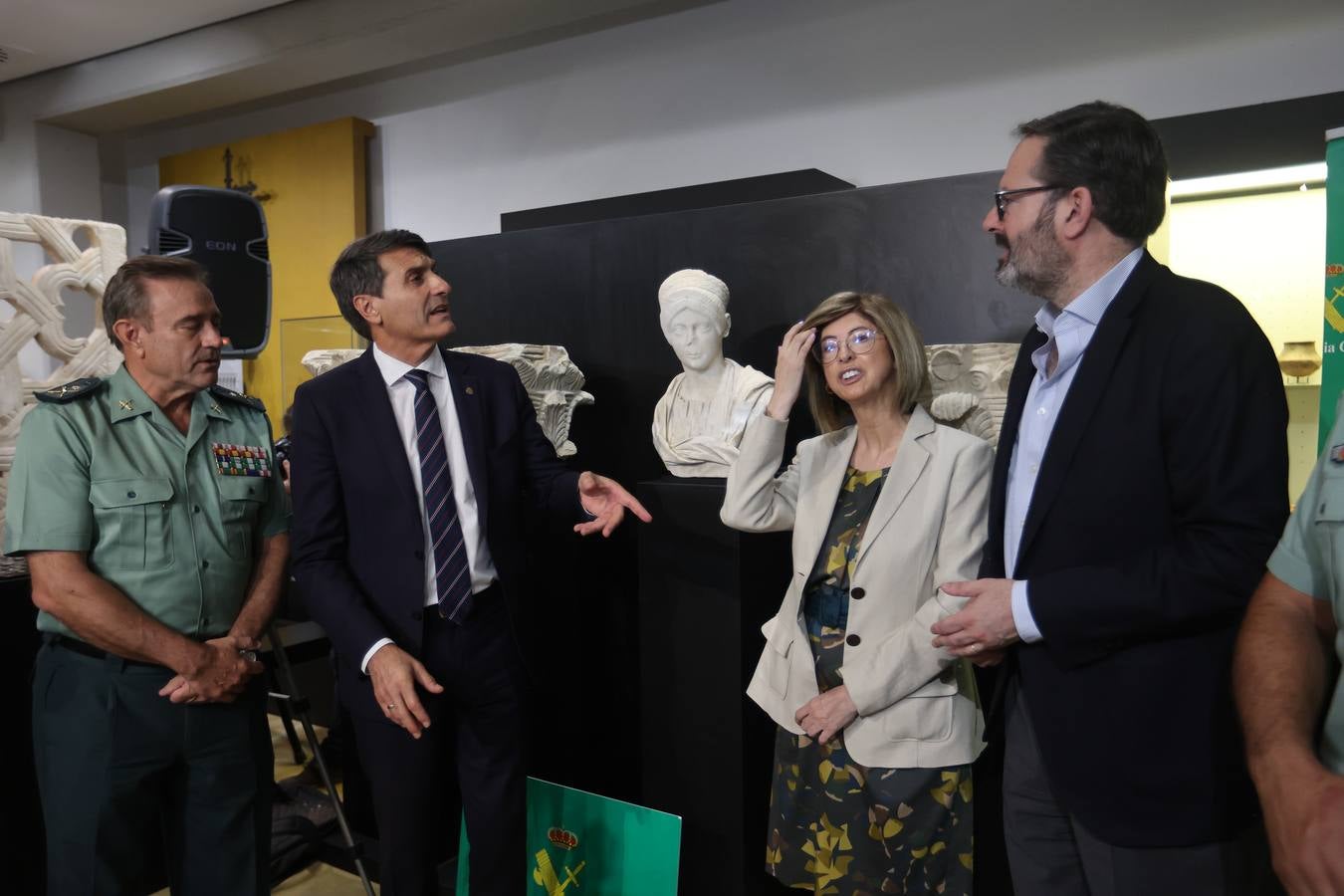 Fotos: Las decenas de piezas arqueológicas intervenidas por la Guardia Civil en Córdoba