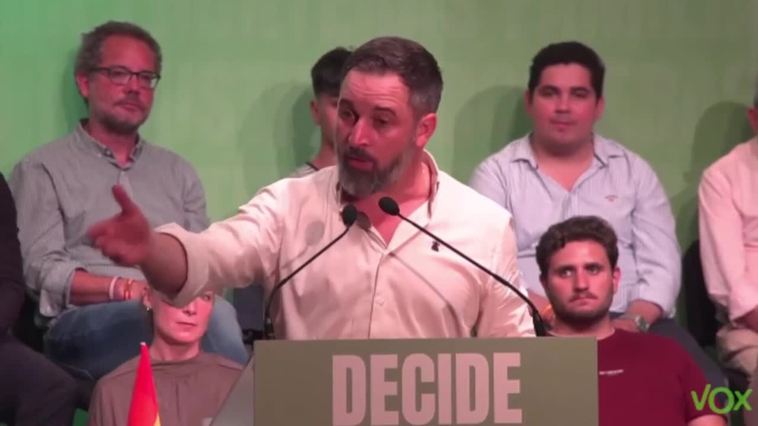 Abascal asegura que Vox tiene "la mano tendida" a la "alternativa que los expañoles exigen"