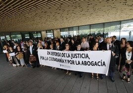 Abogados y procuradores denuncian el cierre de despachos por las huelgas en Justicia en Córdoba