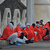 Recatada un cayuco con 84 personas en El Hierro, 19 de ellos menores