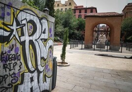 El sucio rastro de los grafitis obliga a limpiar casi el doble en Madrid