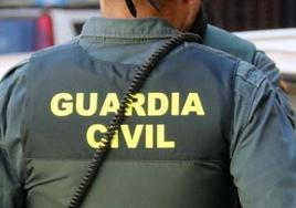 Aparece el cadáver de un hombre no identificado en plena calle en Santoña