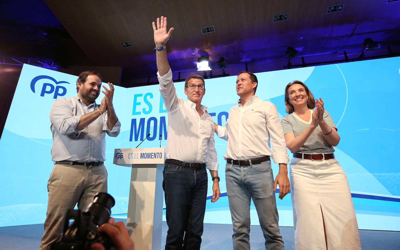 En imágenes: Feijóo, con &#039;los alcaldes del cambio&#039;, en Toledo