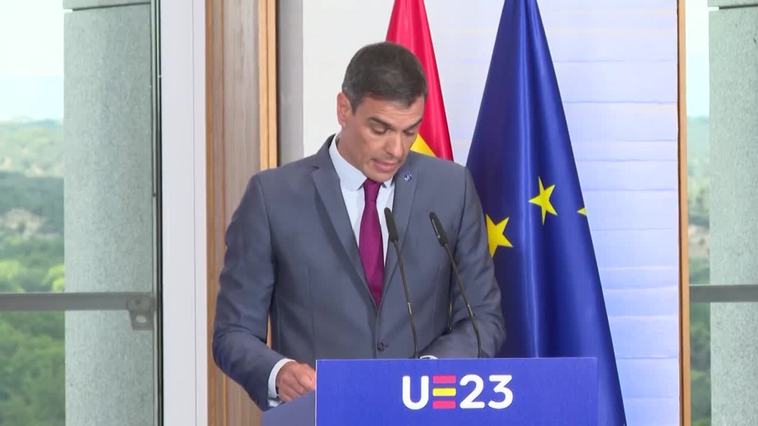 Sánchez promete "seguir defendiendo a Ucrania" durante la presidencia del Consejo de la UE