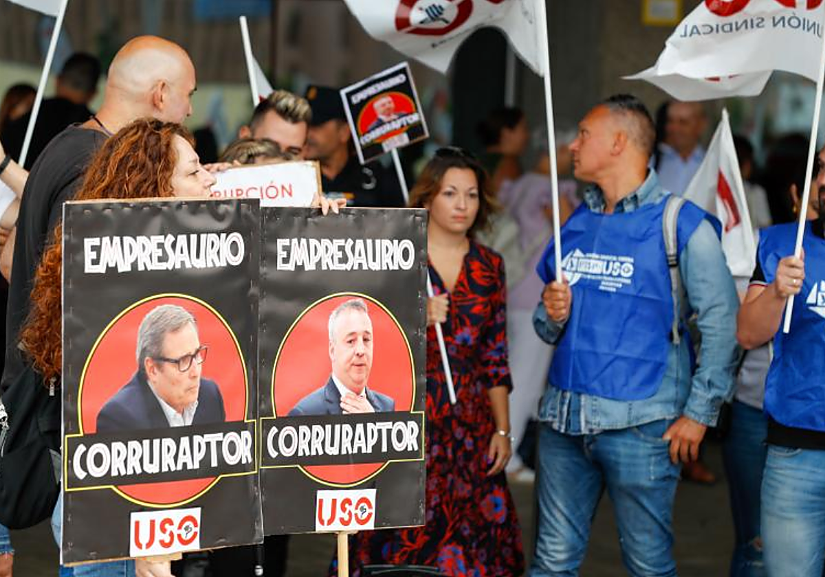 Miguel Ángel Ramírez, el &#039;Empresaurio&#039; de la seguridad low cost, recibido con abucheos en el juzgado