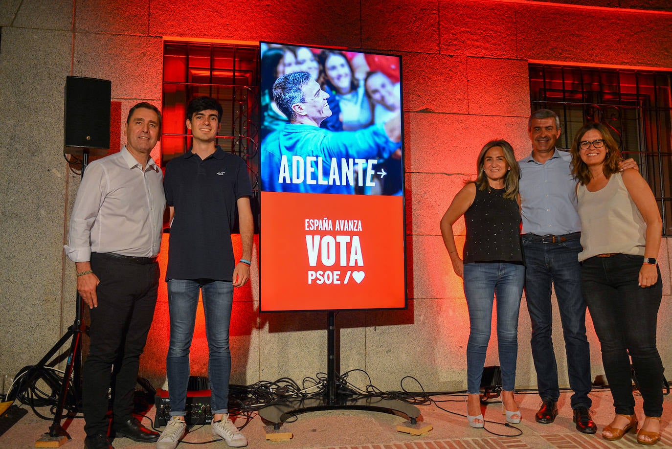 El inicio de la campaña electoral del 23J, en imágenes