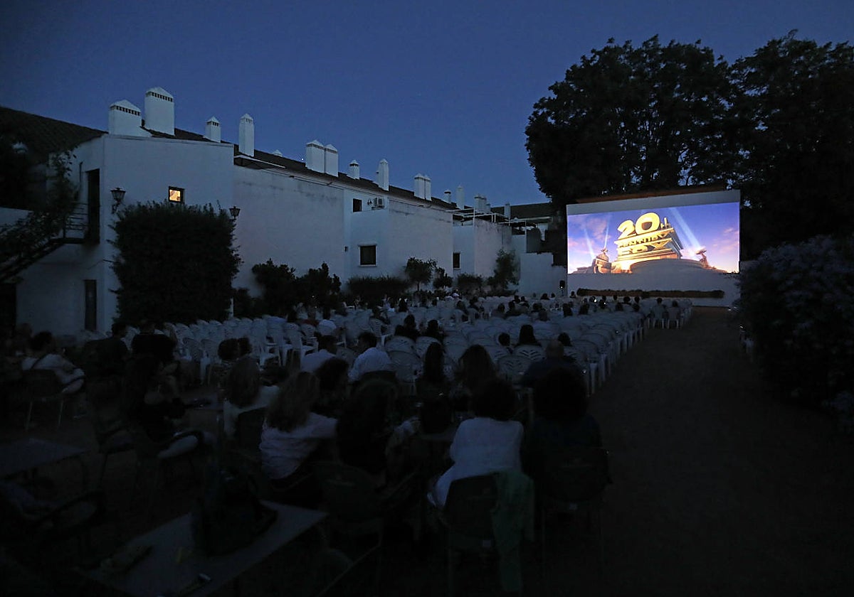 Cine de verano Fuenseca, en la plaza del mismo nombre de Córdoba