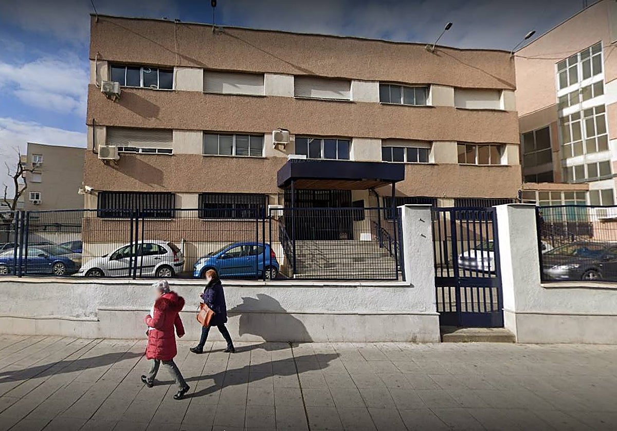 Exterior de la Comisaría de Policía Nacional de Parla