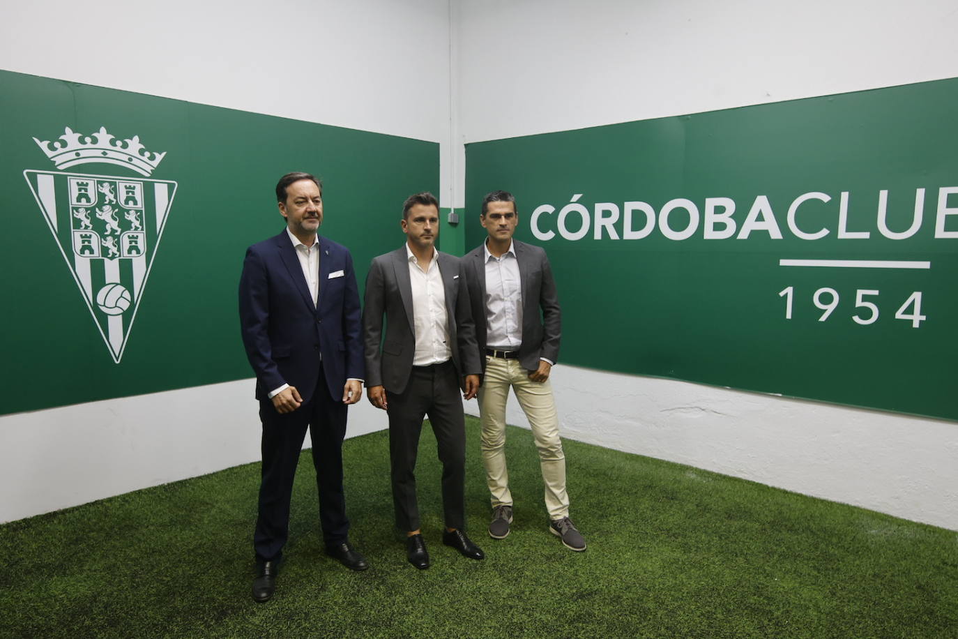 La presentación de Iván Ania como nuevo entrenador del Córdoba CF, en imágenes