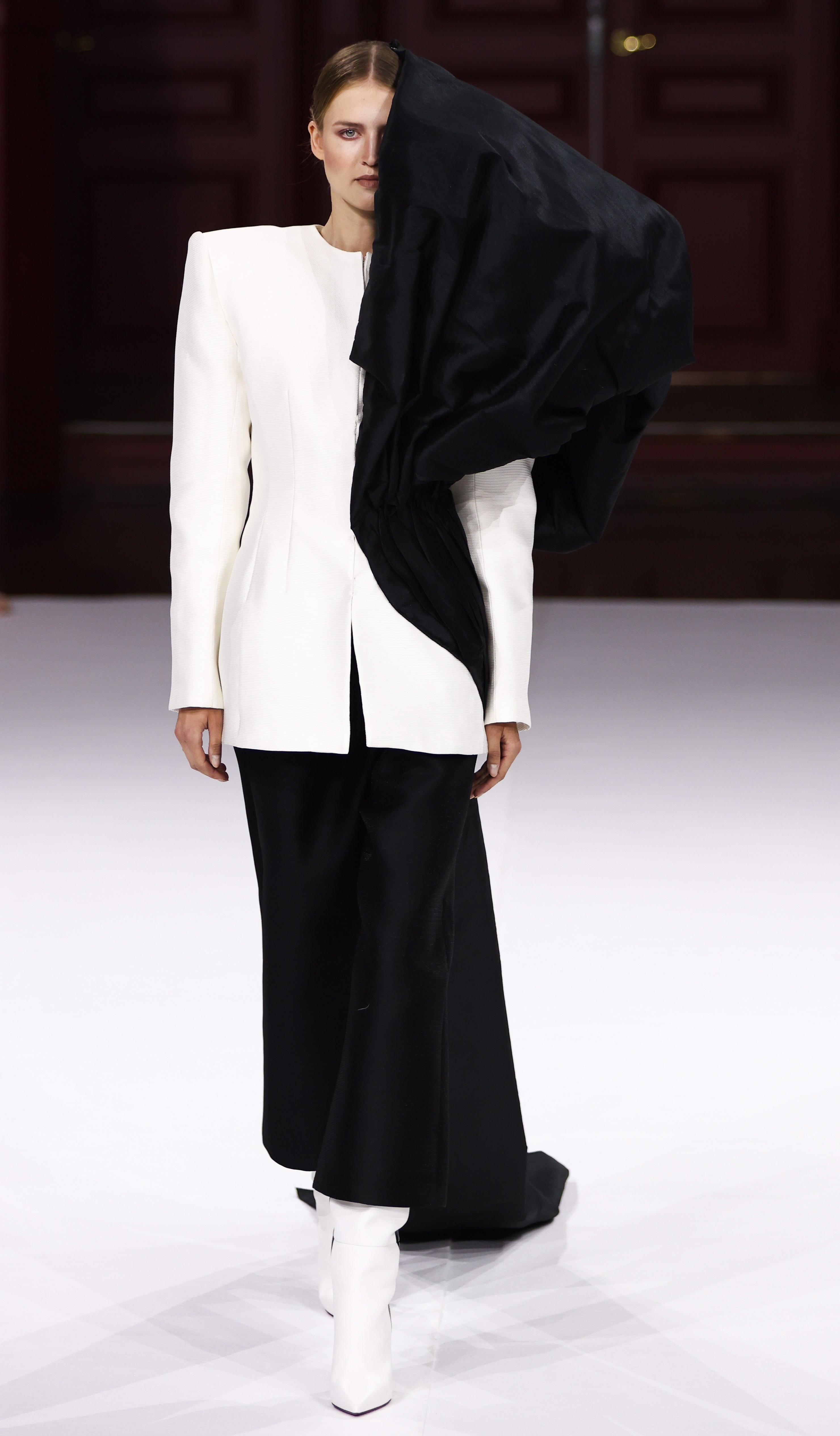 Juana Martín presenta su colección &#039;Fieras&#039; en la Fashion Week de París