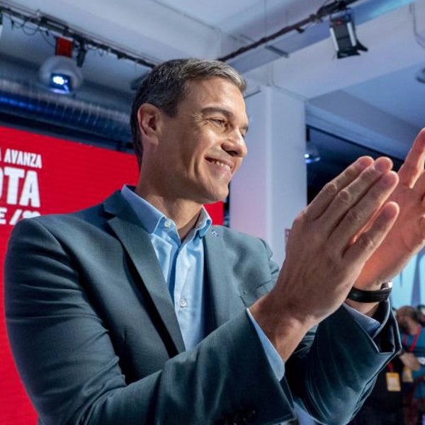 Sánchez promete universidad, FP y transporte gratis para los jóvenes