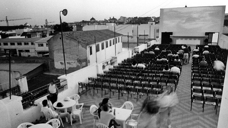 Cines de verano en Córdoba | Un siglo de estrellas en el cielo y en la pantalla