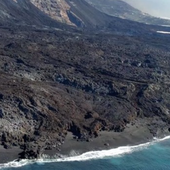 El volcán de La Palma creó 34 playas «espontáneas» en menos de 48 horas