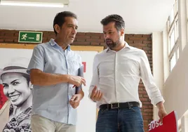 El líder del PSOE de Castilla y León ve a Feijóo «a dos declaraciones de de disfrazarse de bisonte y asaltar La Moncloa»
