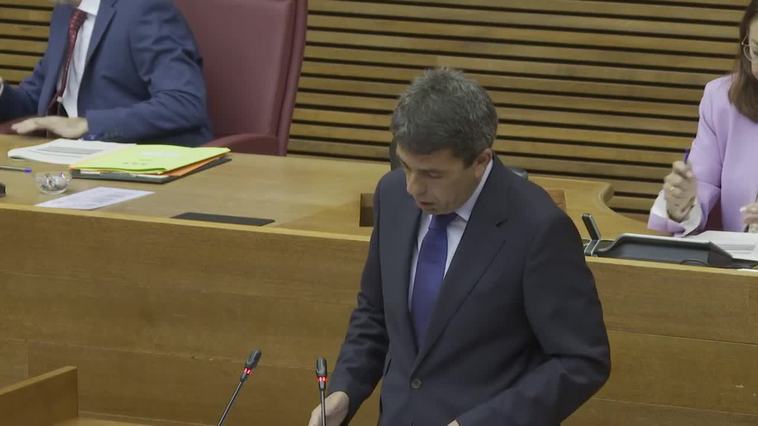 Mazón inicia su pleno de investidura recordando a Miguel Ángel Blanco