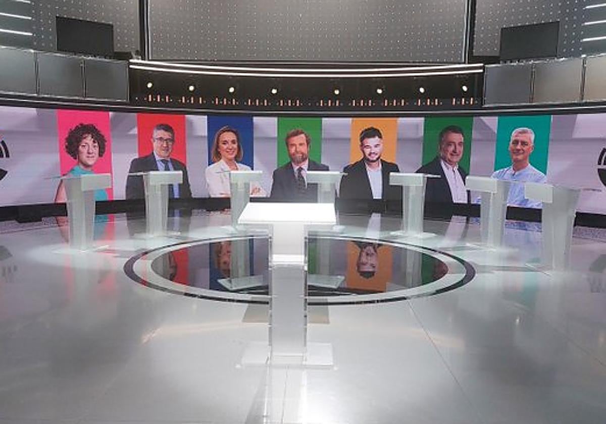 Plató del debate a siete de RTVE