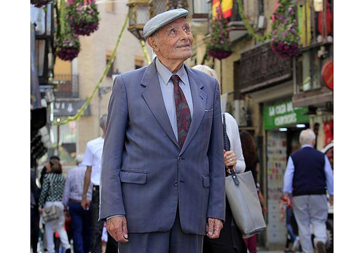 Manolo Lozano, en el Corpus de Toledo de 2018, su última temporada en activo, cuando con 88 años ejerció de apoderado de Morante