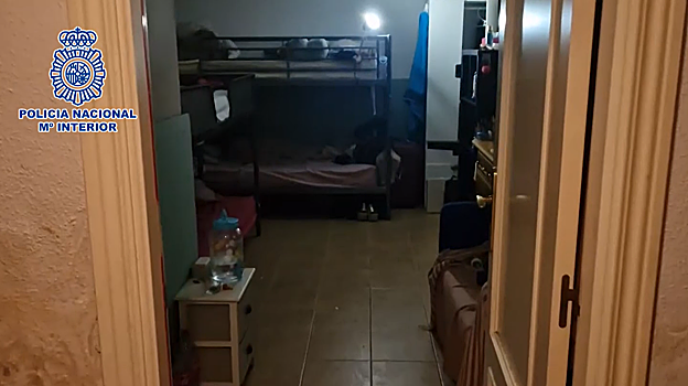 El cuarto donde explotaban a una mujeres en una vivienda de Móstoles