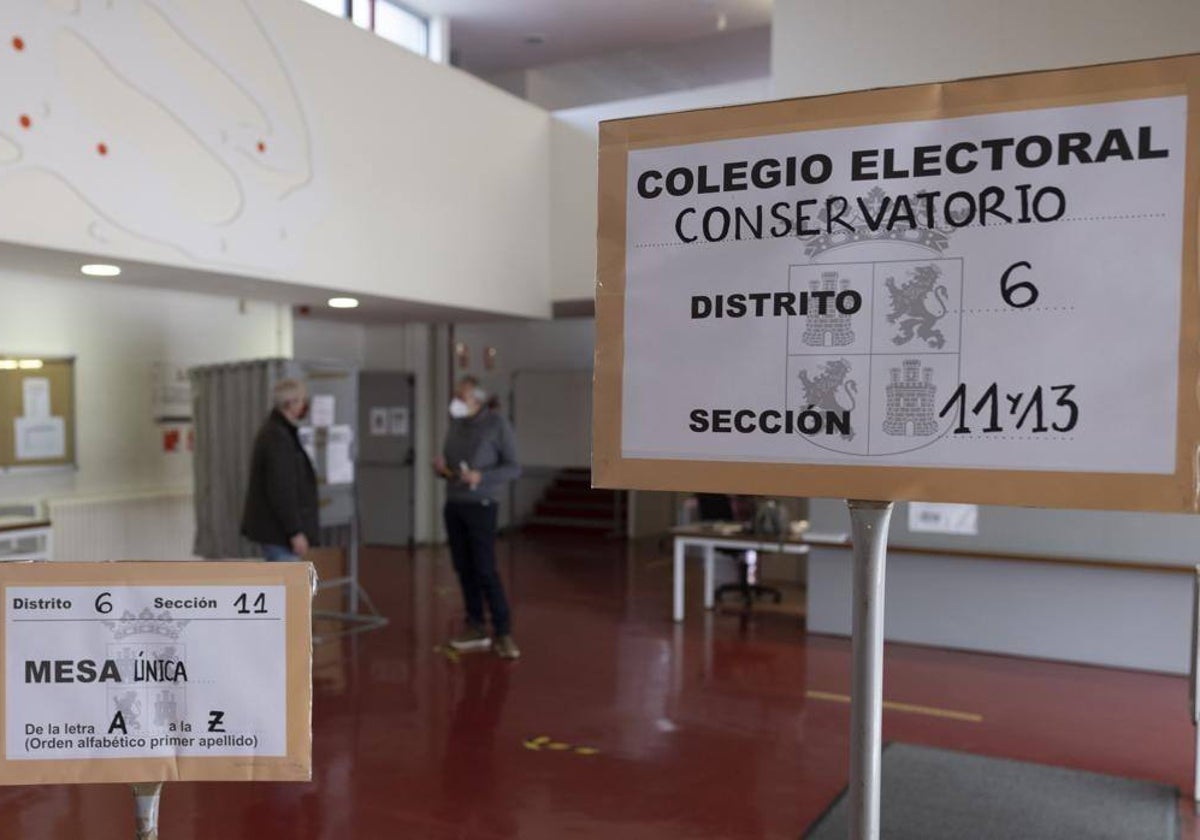 Madrid lanza una aviso para las elecciones: puedes estar afectado por un cambio de colegio electoral