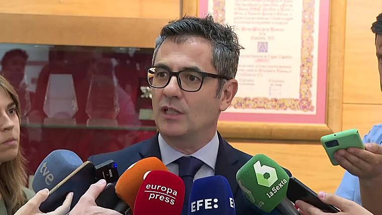 Bolaños ve con normalidad que Correos pida ampliar el plazo del voto por correo: "Es muy habitual"