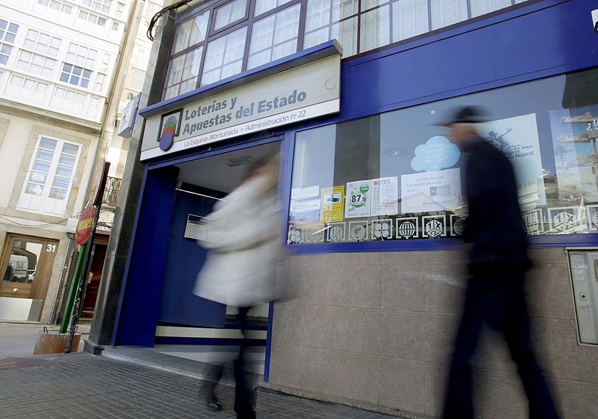 Fachada de la administración donde el dueño del boleto lo comprobó, hace una década