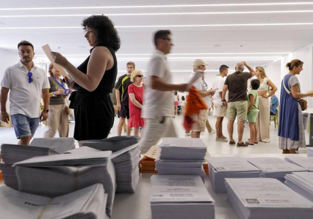 Movimiento en un colegio electoral en España