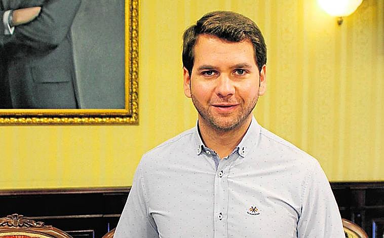 Imagen principal - Elecciones generales 2023: ¿quiénes son los senadores elegidos en Córdoba?