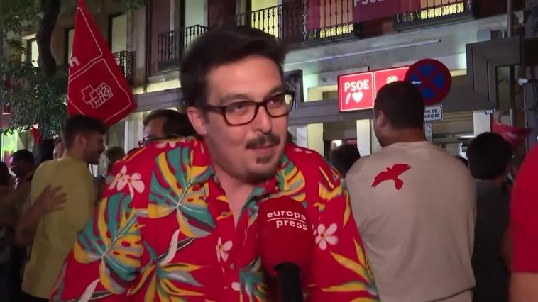 Alegría en Ferraz por "haber frenado a la ultraderecha"