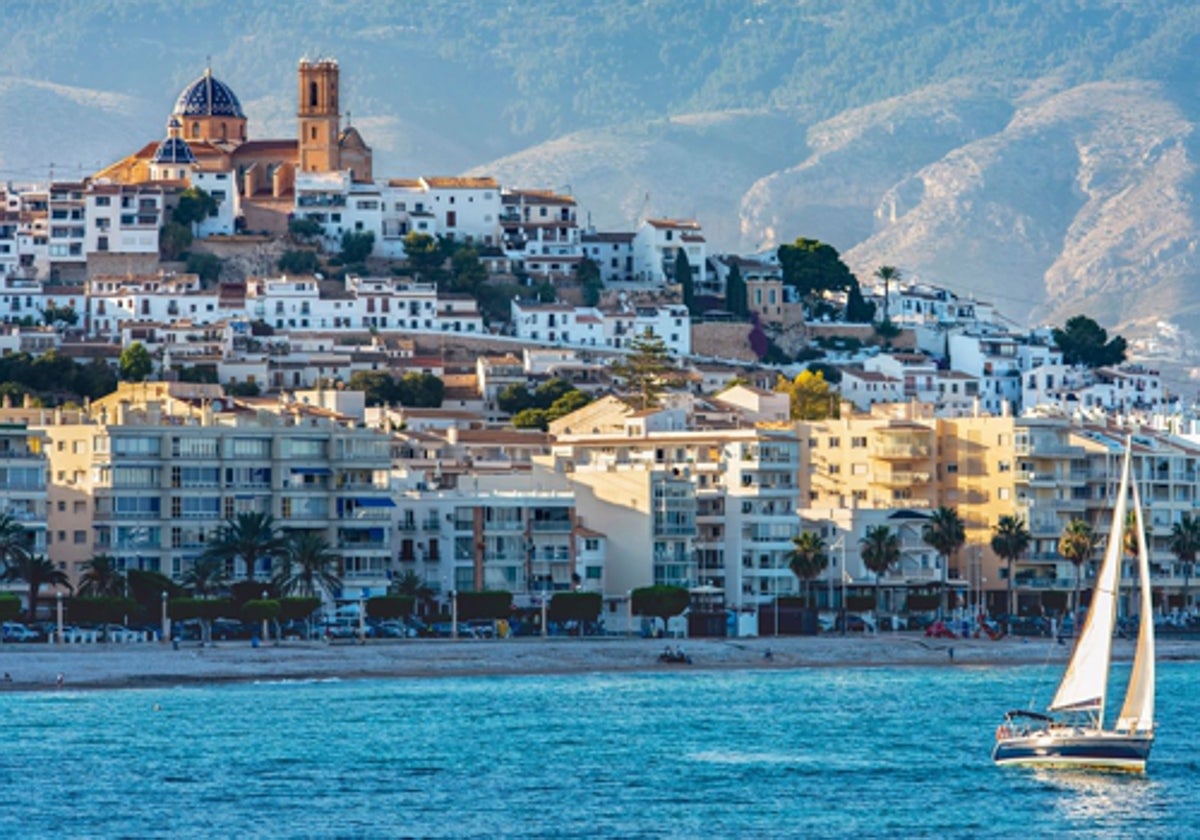Panorámica de Altea vista desde el mar